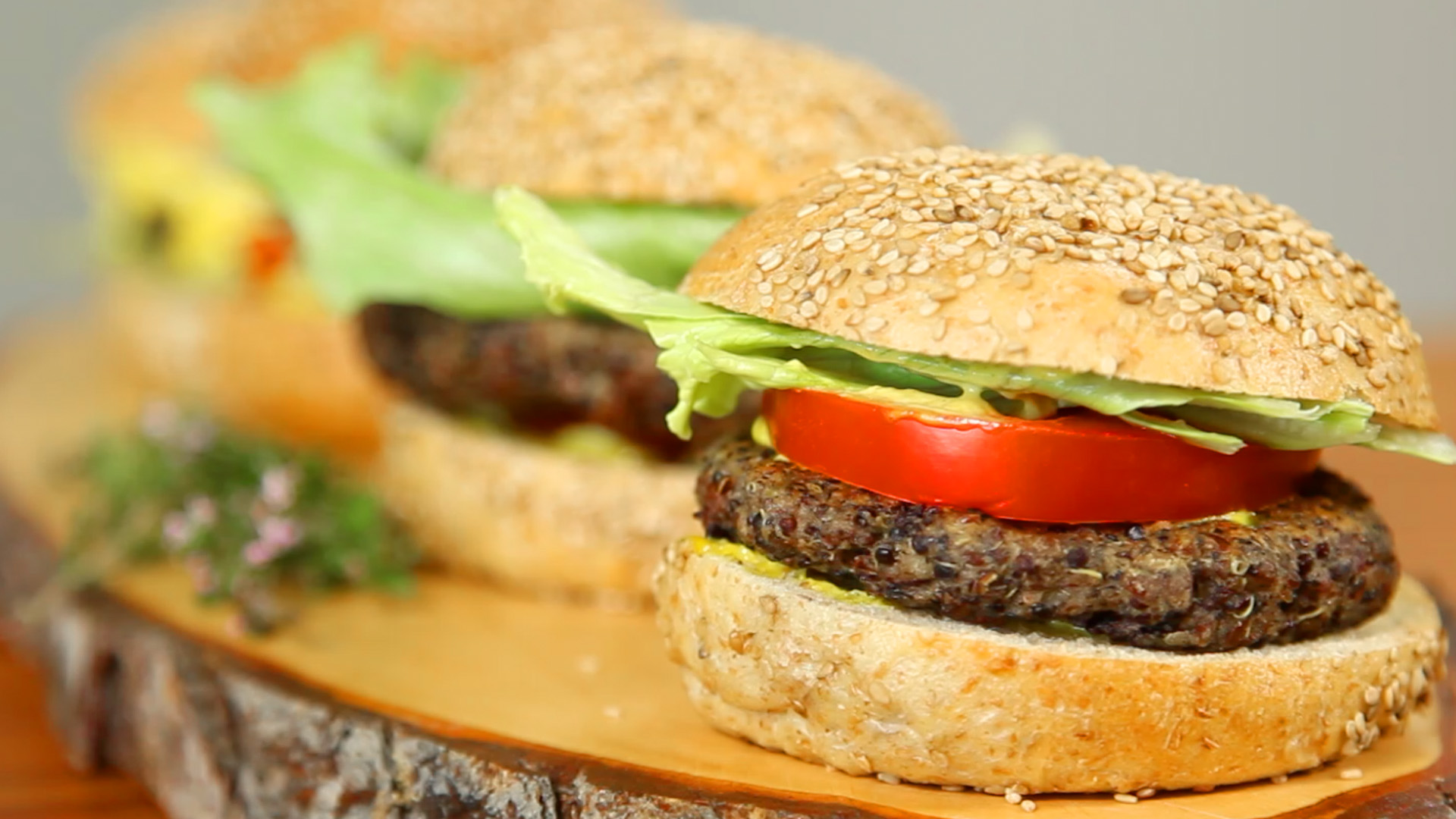 Quinoa-Bohnen-Burger