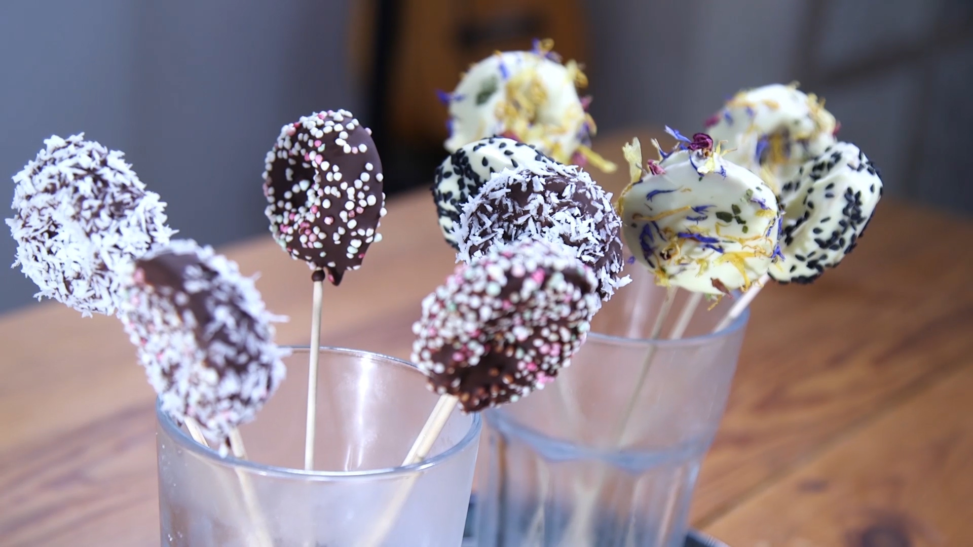 Mini-Donut Cake Pops