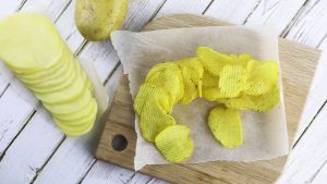 Kartoffelchips in der Mikrowelle selber machen