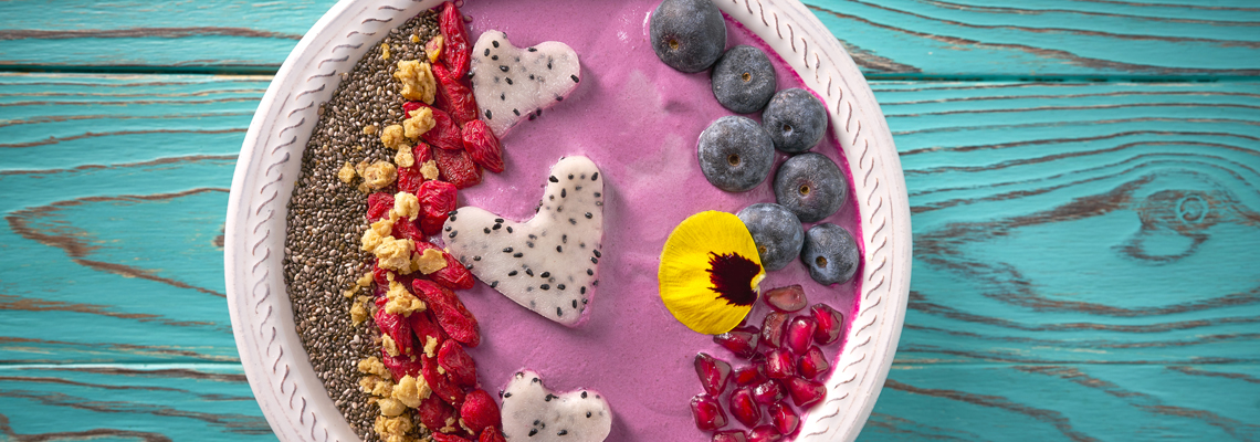 Acai-Beeren-Smoothie-Bowl