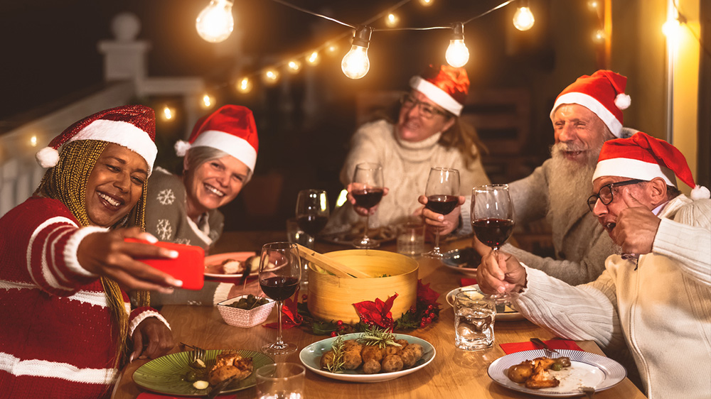 Gemeinsam-Kochen-Grillen-im-Winter