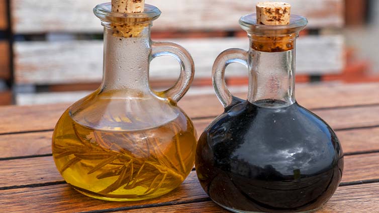 Olivenöl und Balsamico