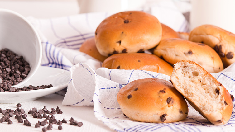 Milchbrötchen mit Schokostückchen