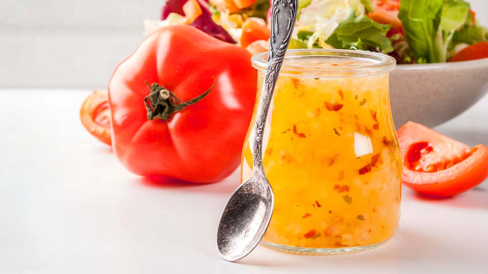 Klassische Vinaigrette mit Salat