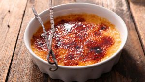 Creme Brulee in Schale