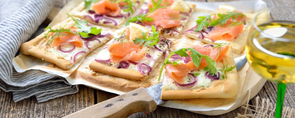 Flammkuchen mit Lachs