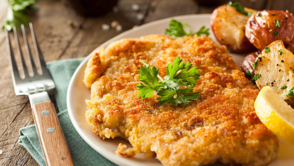 Münchener Schnitzel auf Teller